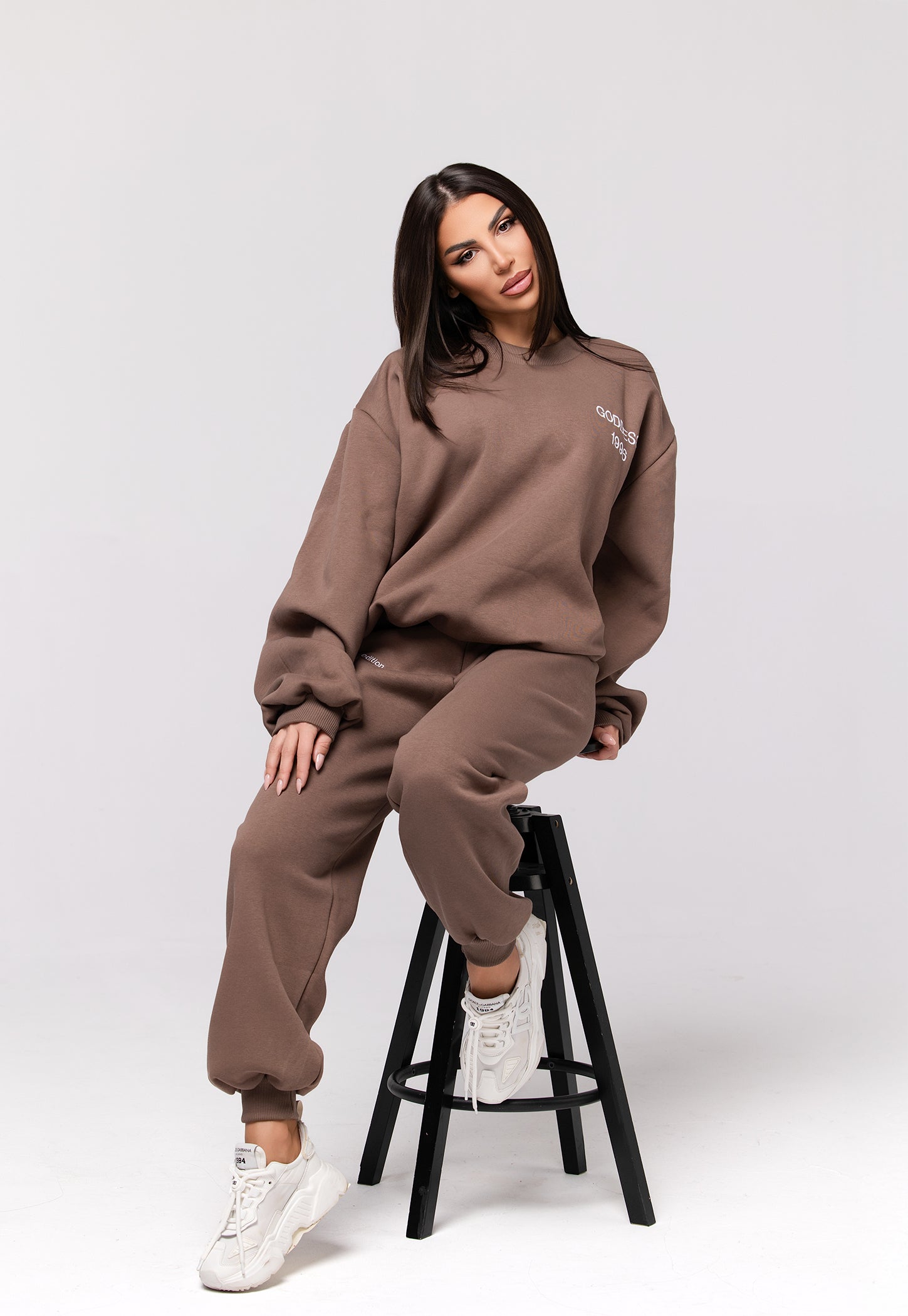 Суитшърт Wifey Mocha